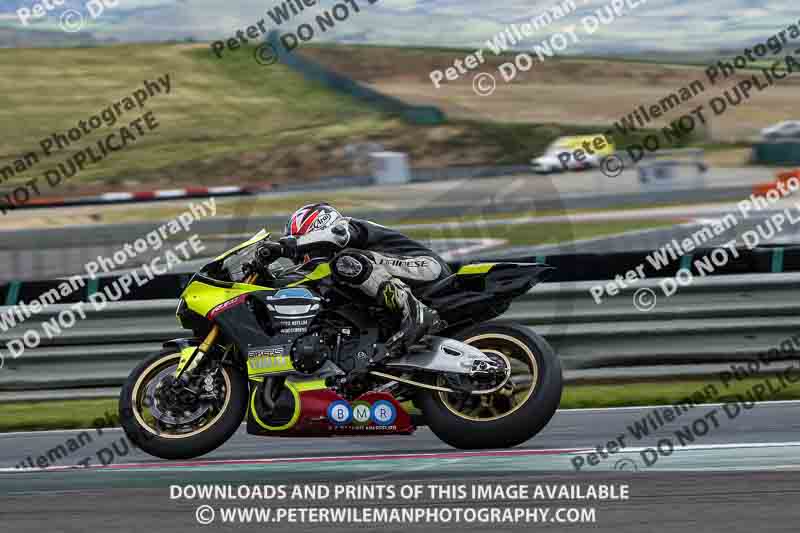 cadwell no limits trackday;cadwell park;cadwell park photographs;cadwell trackday photographs;enduro digital images;event digital images;eventdigitalimages;navarra;no limits trackdays;peter wileman photography;racing digital images;trackday digital images;trackday photos